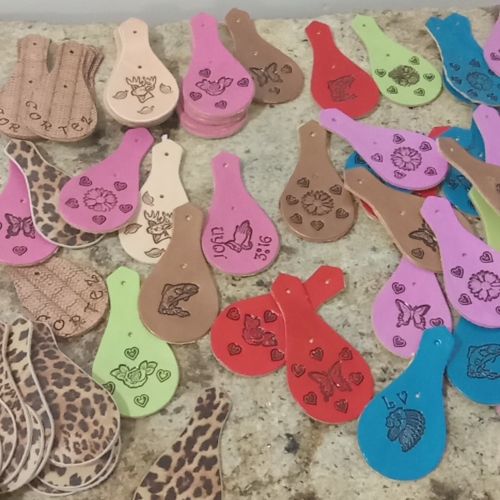 NEW KEYCHAINS O.T.W